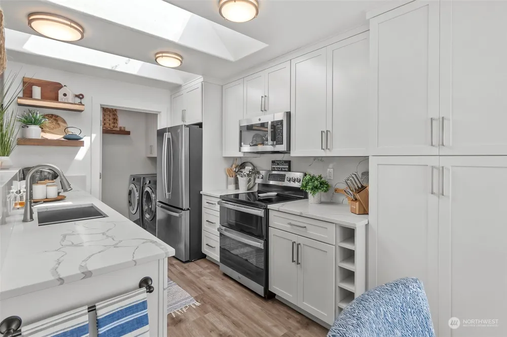 1443 Ocean Shores Boulevard SW #301 Ocean Shores, WA 98569