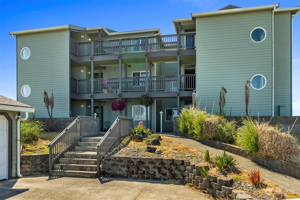1443 Ocean Shores Boulevard SW #301 Ocean Shores, WA 98569