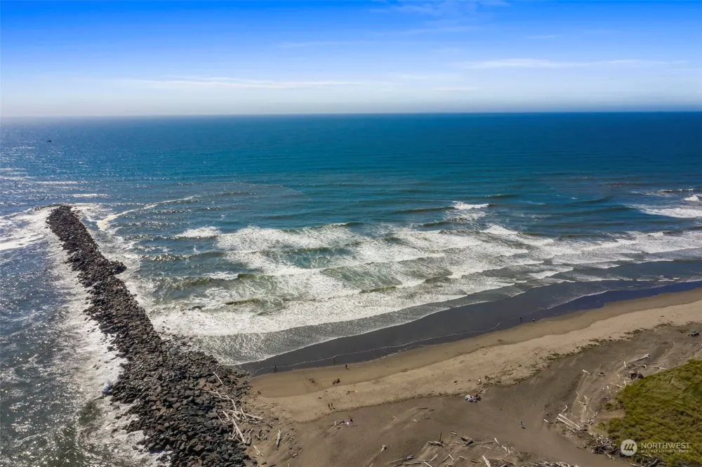 1443 Ocean Shores Boulevard SW #301 Ocean Shores, WA 98569
