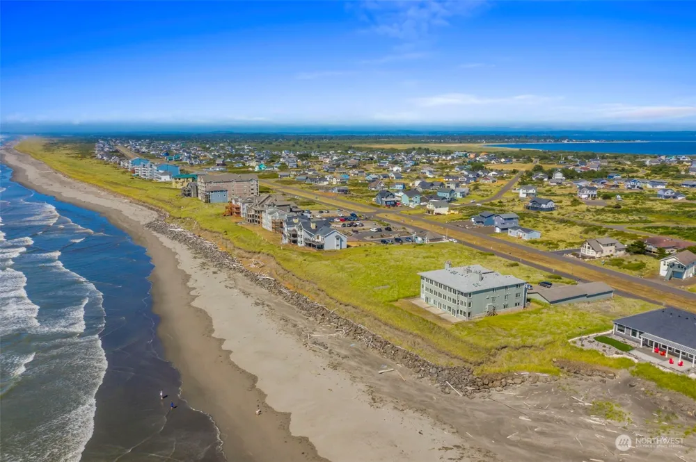 1443 Ocean Shores Boulevard SW #301 Ocean Shores, WA 98569