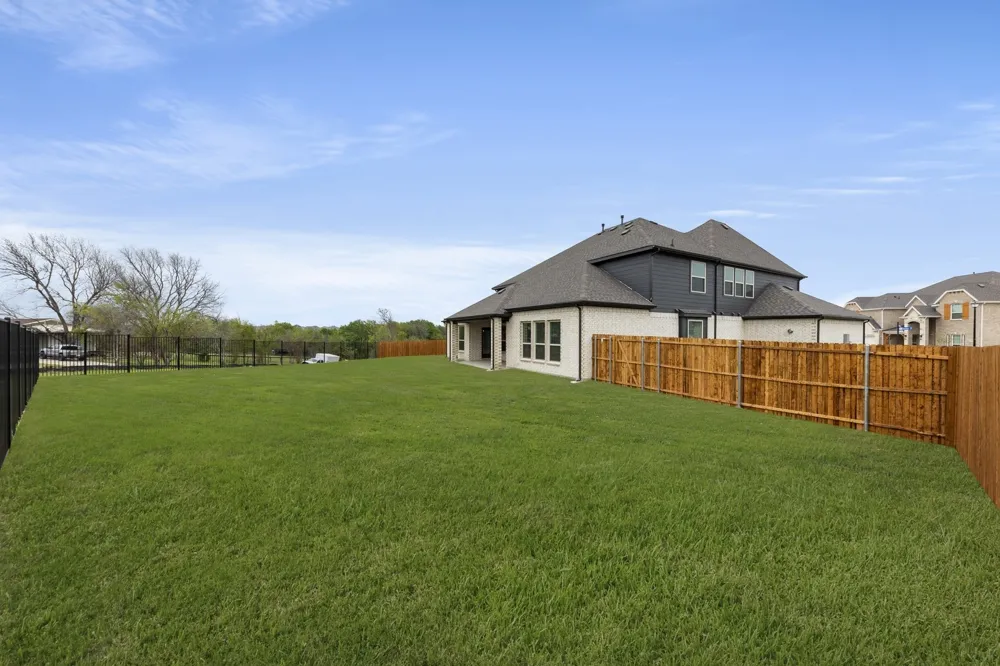 932 Pilatus Lane Fate, TX 75087