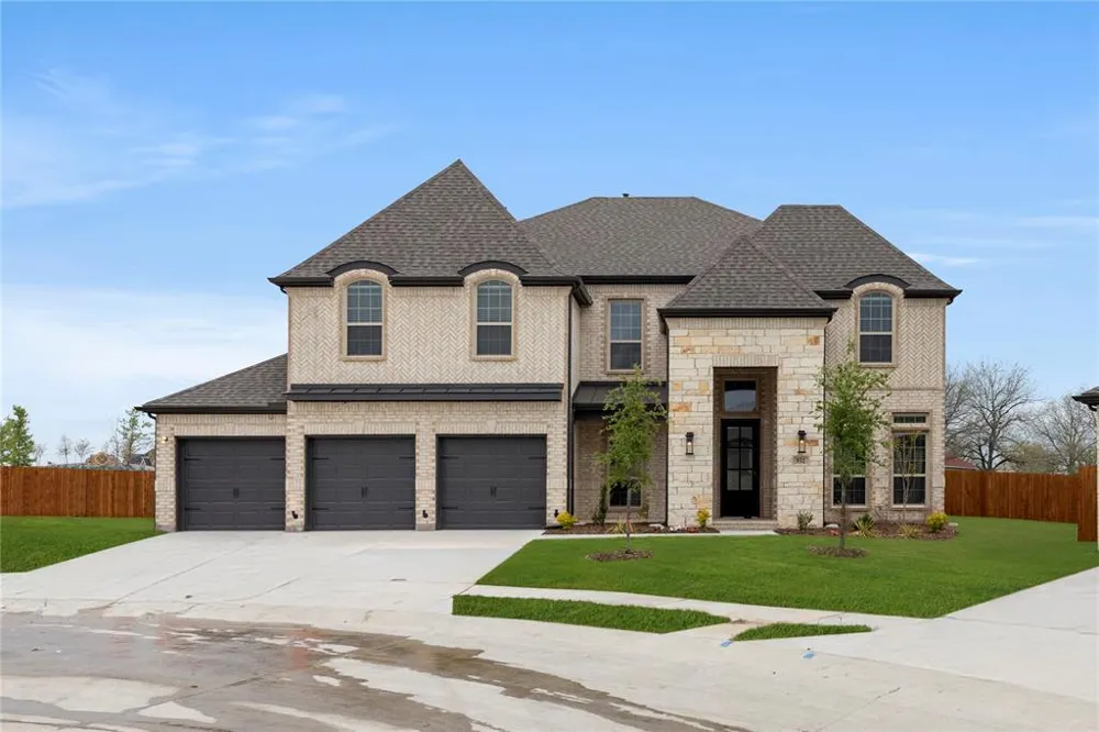 932 Pilatus Lane Fate, TX 75087
