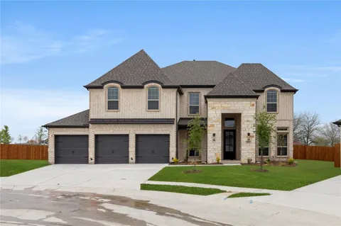932 Pilatus Lane