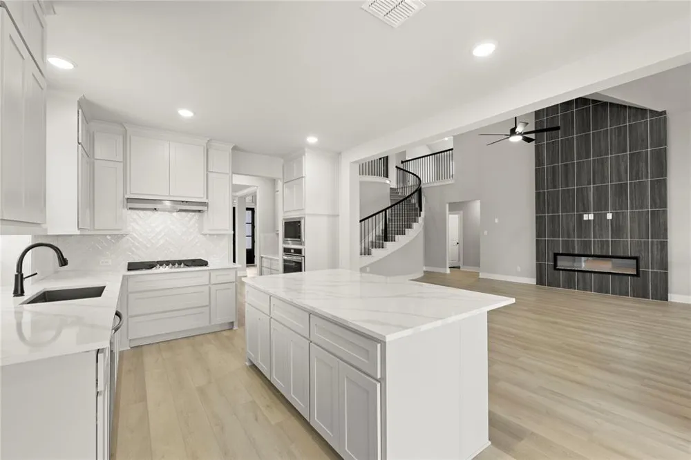 932 Pilatus Lane Fate, TX 75087
