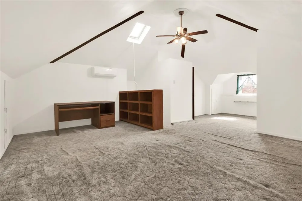 404 Blanton Whitewright, TX 75491