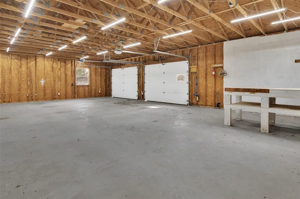 404 Blanton Whitewright, TX 75491