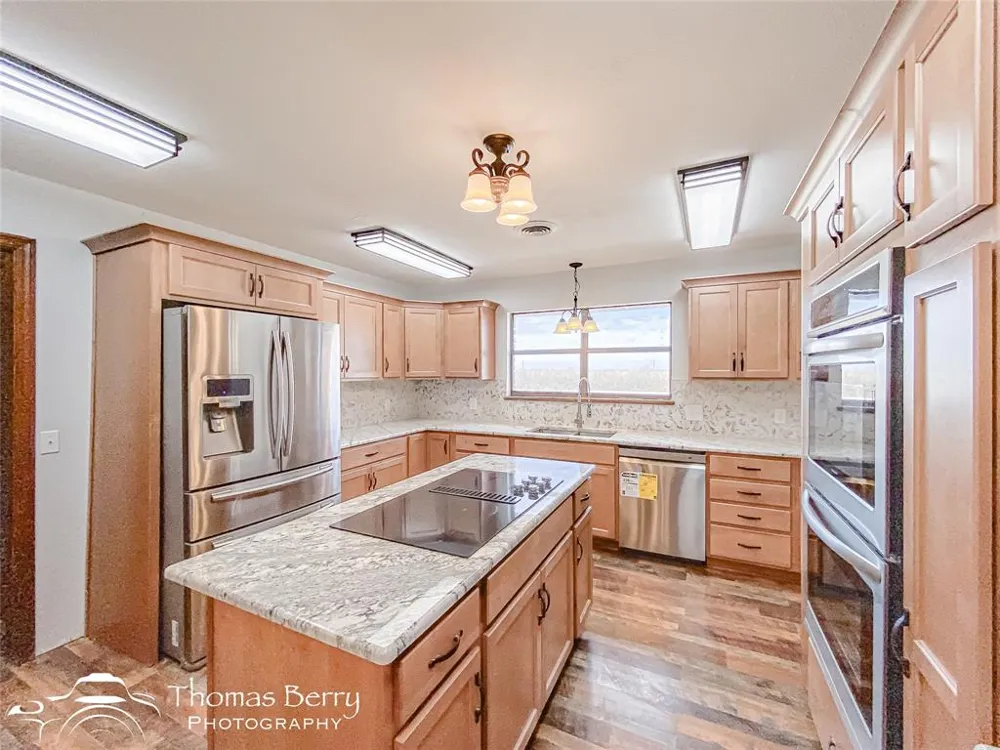5061 COUNTY ROAD 146 Stamford, TX 79553