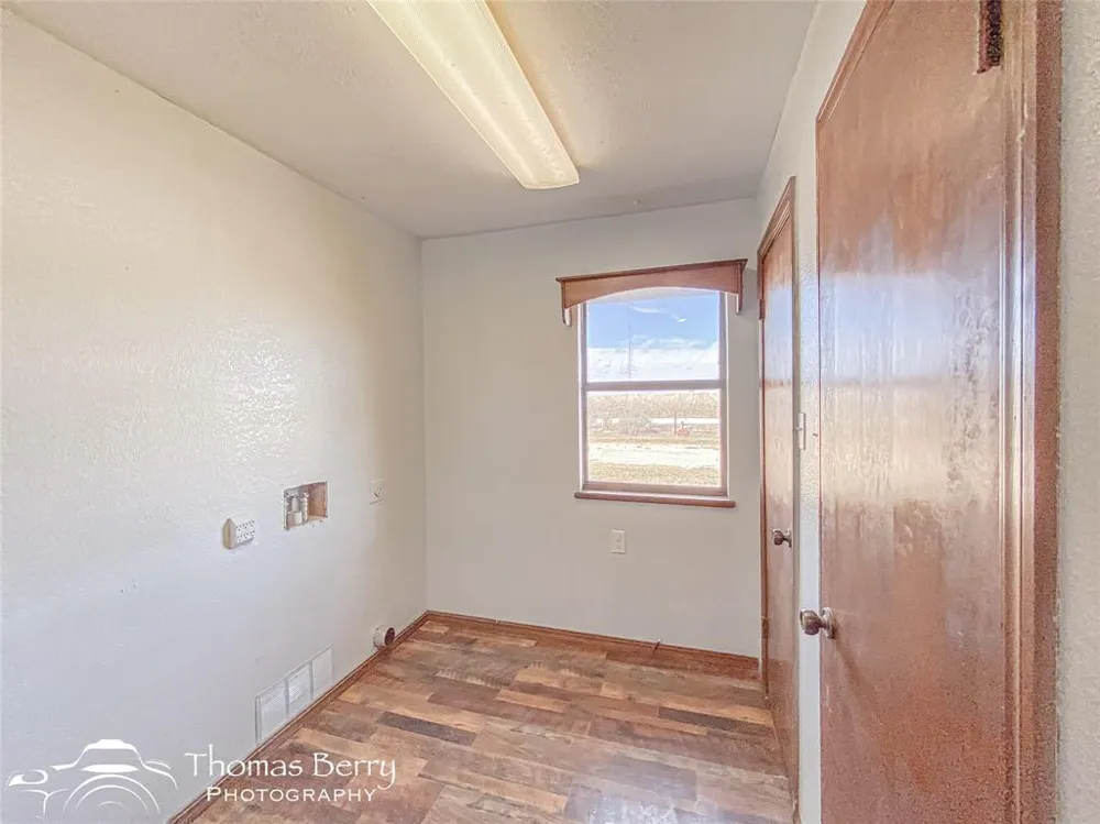 5061 COUNTY ROAD 146 Stamford, TX 79553