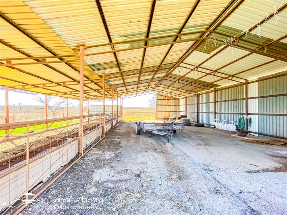 5061 COUNTY ROAD 146 Stamford, TX 79553