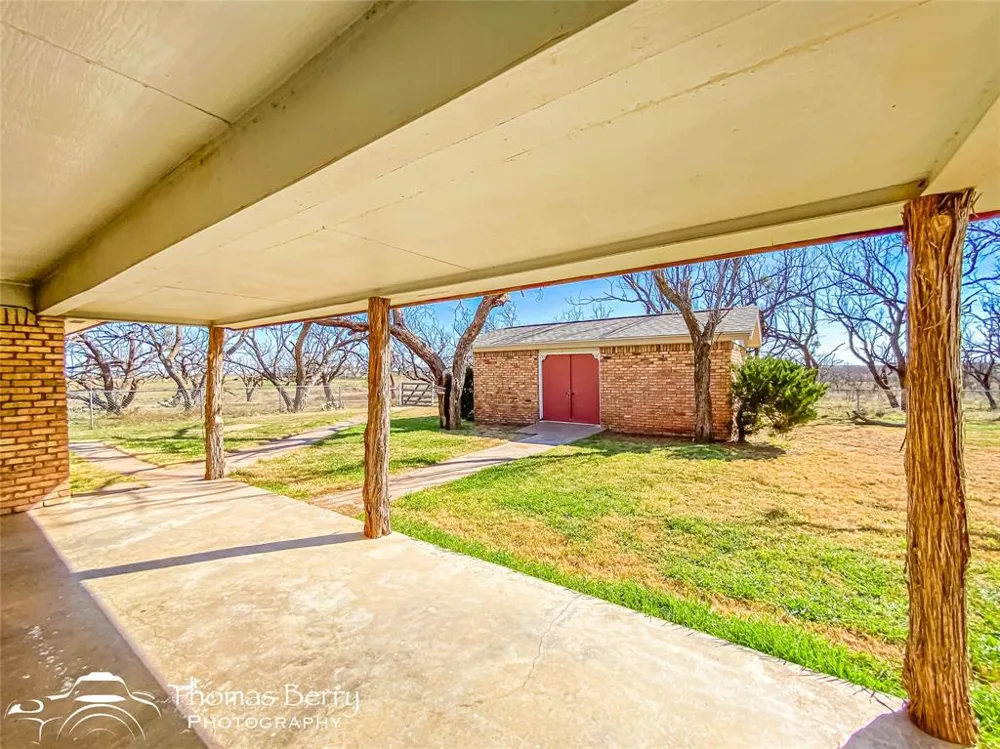 5061 COUNTY ROAD 146 Stamford, TX 79553