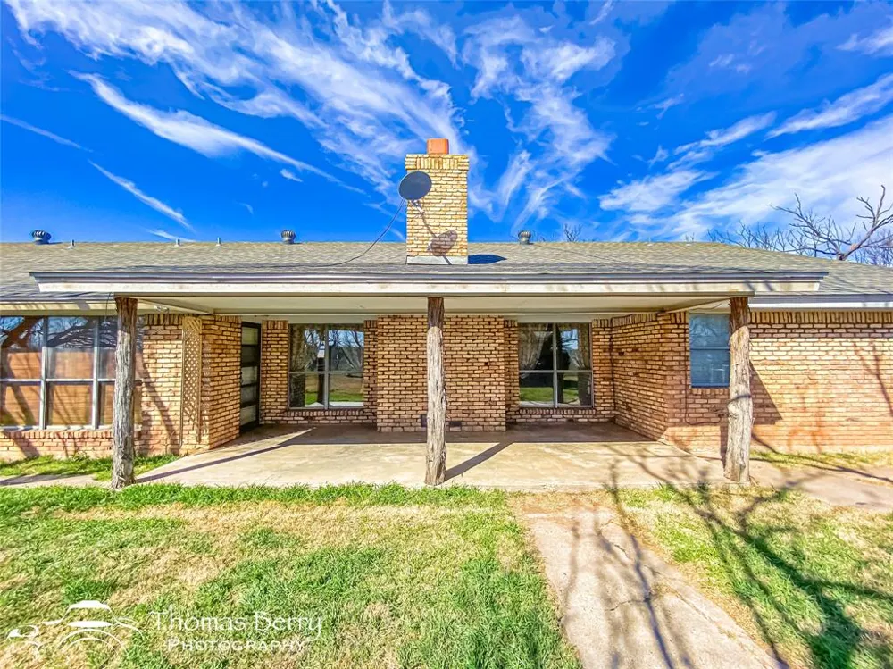 5061 COUNTY ROAD 146 Stamford, TX 79553
