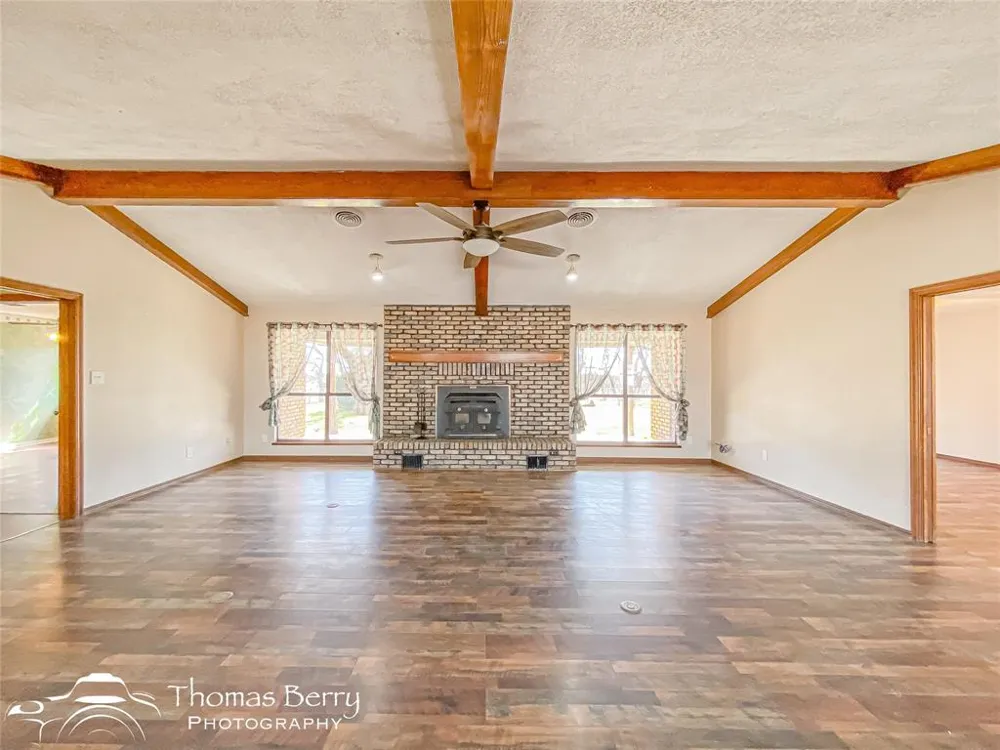 5061 COUNTY ROAD 146 Stamford, TX 79553