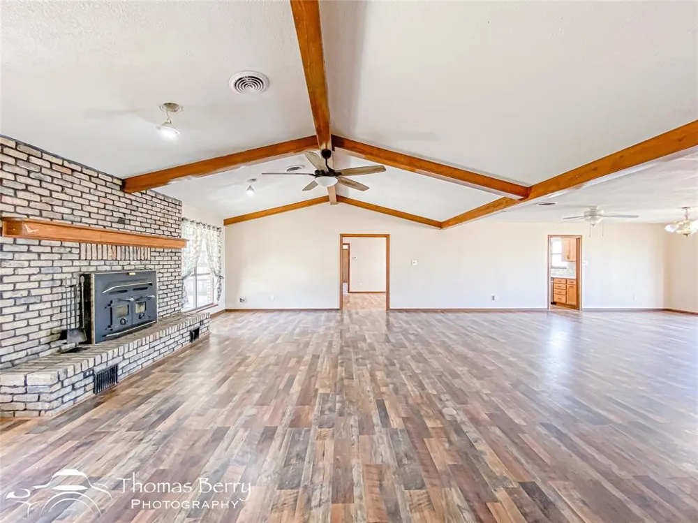 5061 COUNTY ROAD 146 Stamford, TX 79553