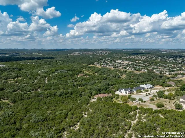 8700 CROSS MOUNTAIN TRL San Antonio, TX 78255