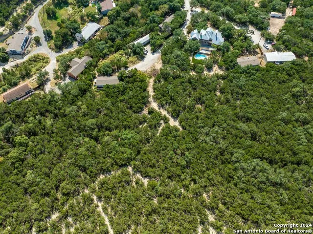 8700 CROSS MOUNTAIN TRL San Antonio, TX 78255