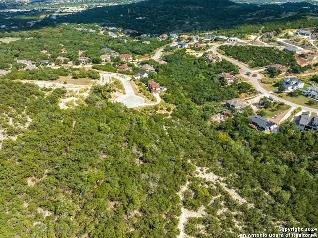 8700 CROSS MOUNTAIN TRL San Antonio, TX 78255