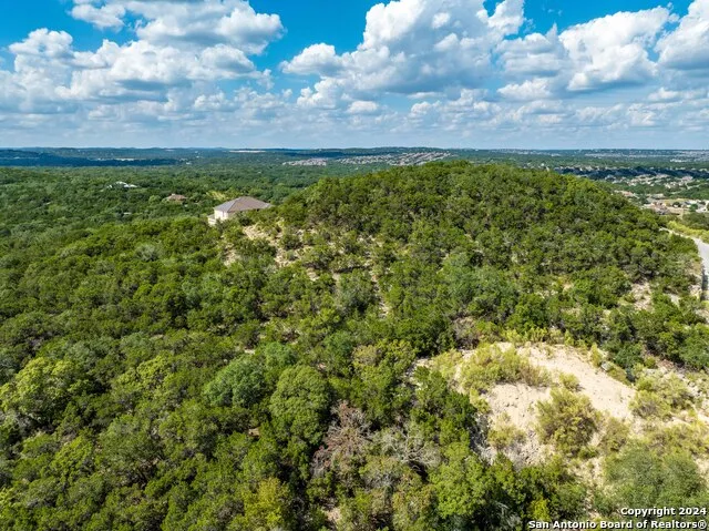 8700 CROSS MOUNTAIN TRL San Antonio, TX 78255
