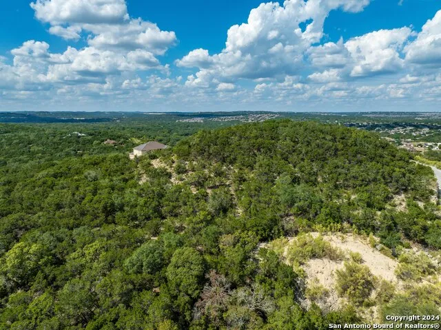 8700 CROSS MOUNTAIN TRL San Antonio, TX 78255