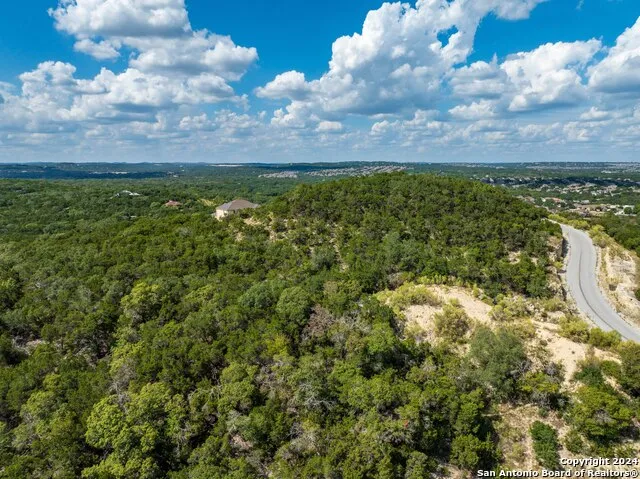 8700 CROSS MOUNTAIN TRL San Antonio, TX 78255