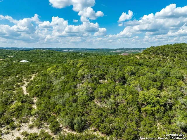 8700 CROSS MOUNTAIN TRL San Antonio, TX 78255