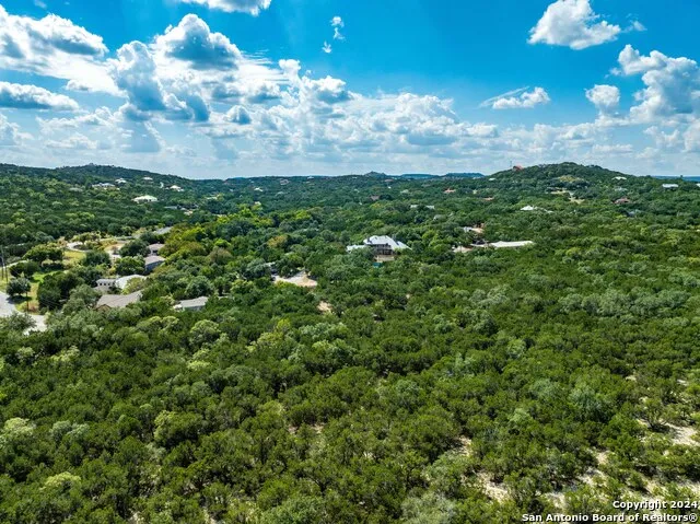 8700 CROSS MOUNTAIN TRL San Antonio, TX 78255