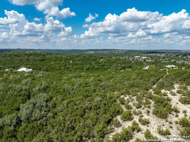 8700 CROSS MOUNTAIN TRL San Antonio, TX 78255