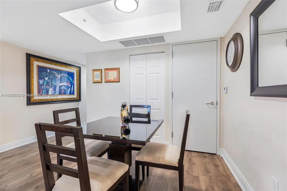 3232 SW 22nd Ter #301 Miami, FL 33145