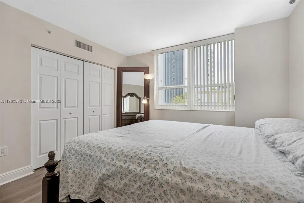 3232 SW 22nd Ter #301 Miami, FL 33145