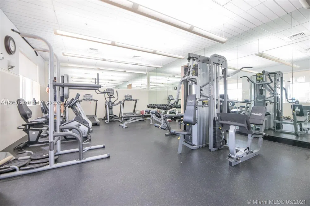 3232 SW 22nd Ter #301 Miami, FL 33145