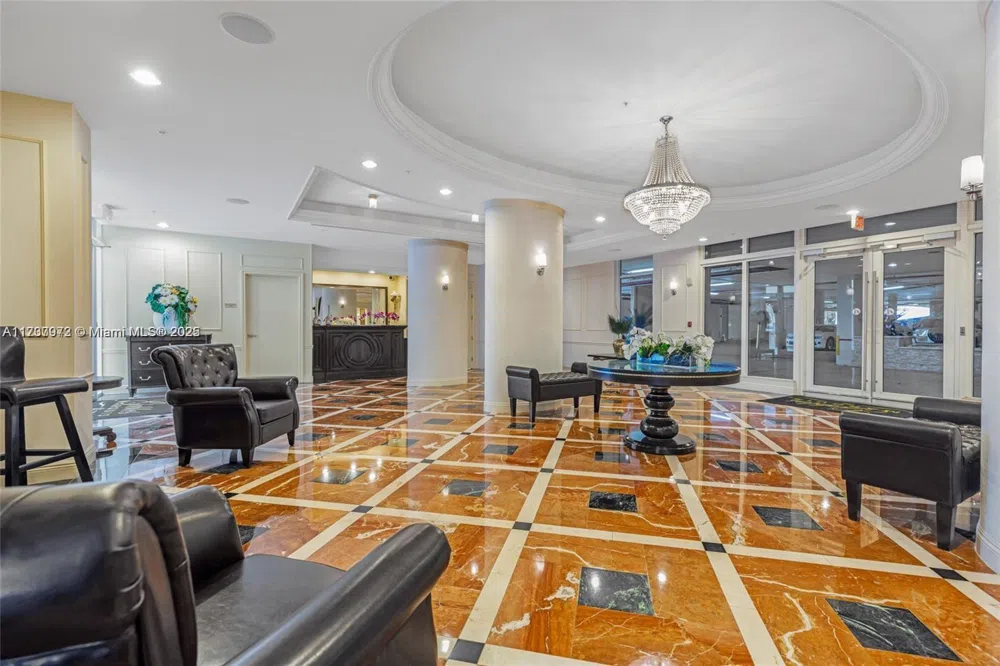 3232 SW 22nd Ter #301 Miami, FL 33145