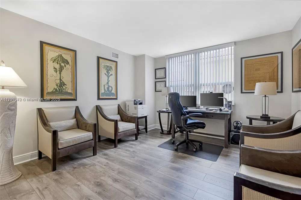 3232 SW 22nd Ter #301 Miami, FL 33145