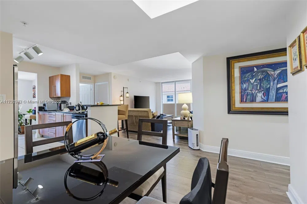 3232 SW 22nd Ter #301 Miami, FL 33145