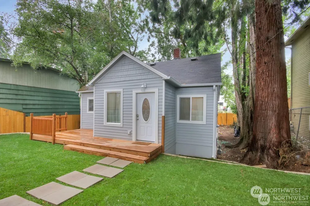 4636 S Othello Seattle, WA 98118