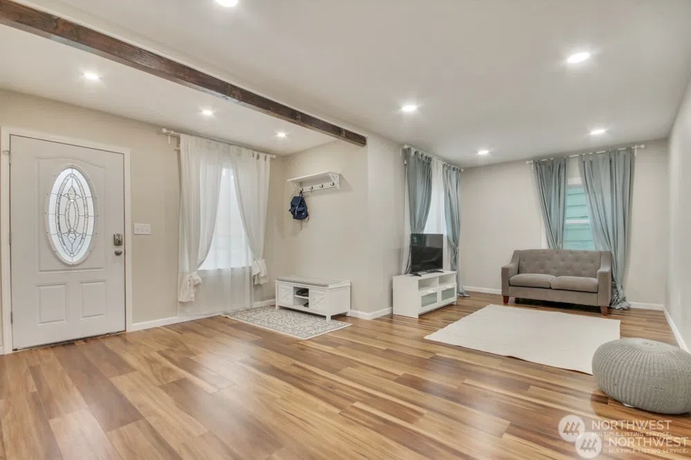 4636 S Othello Seattle, WA 98118