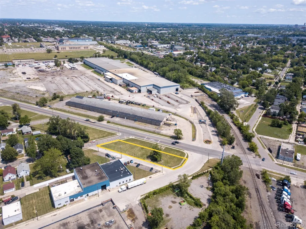 8511 LONYO STREET Dearborn City, MI 48126