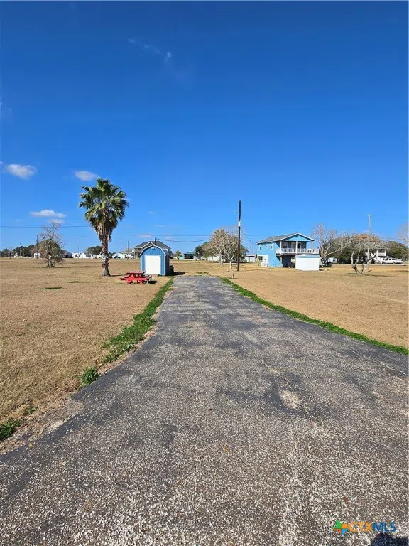 937 Bayview Drive Palacios, TX 77465