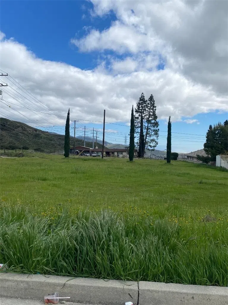 2400 N. San Gorgonio Banning, CA 92220