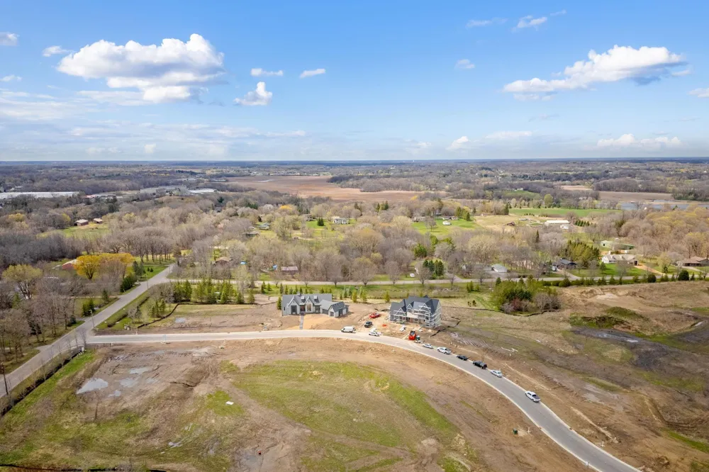 2084 Bridgevine Court Independence, MN 55373