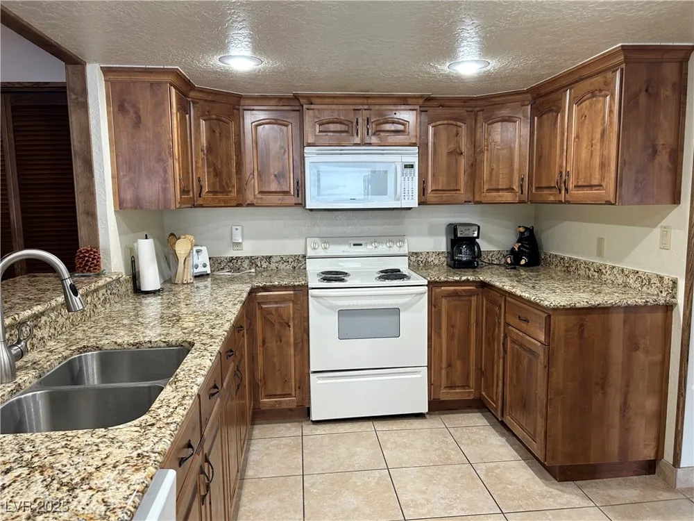 150 W Ridge View Street #241 Brian Head, UT 84719