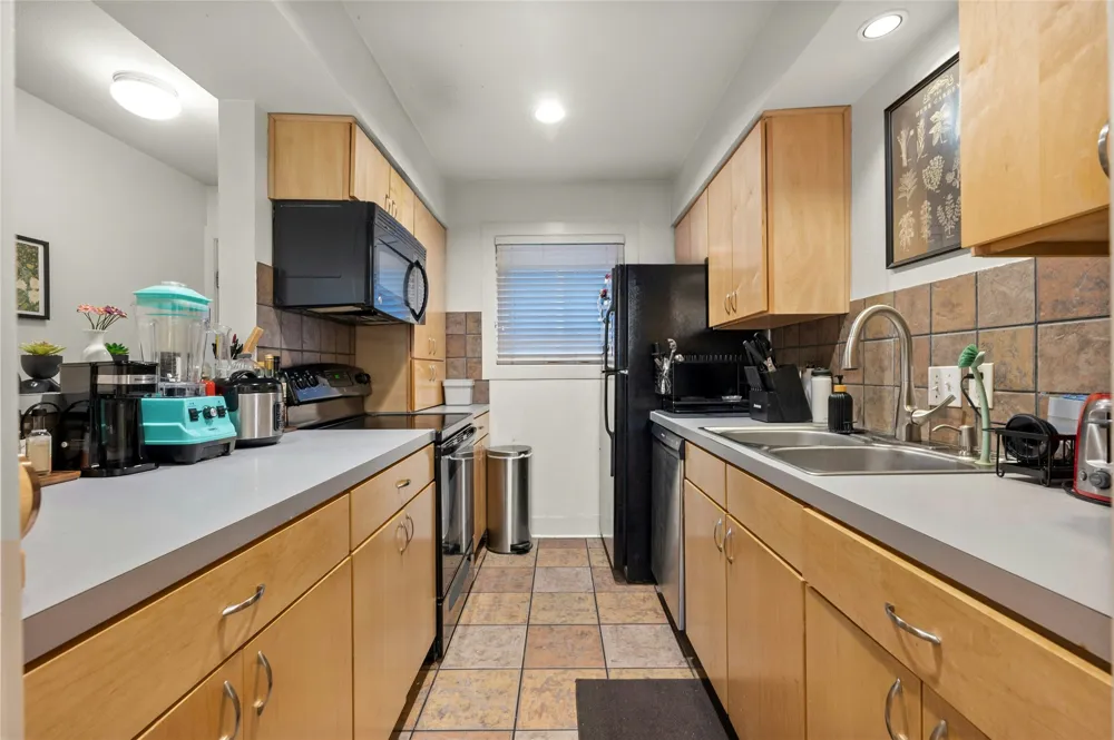 3815 Guadalupe #207 Austin, TX 78751