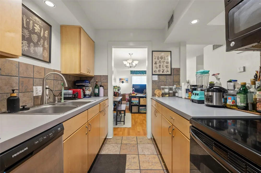 3815 Guadalupe #207 Austin, TX 78751