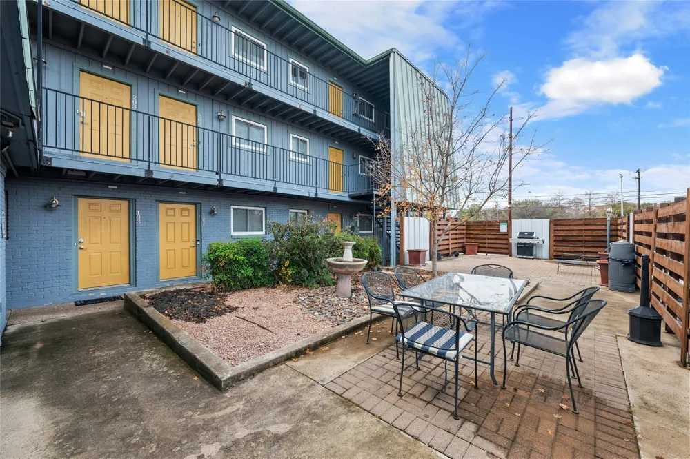 3815 Guadalupe #207 Austin, TX 78751