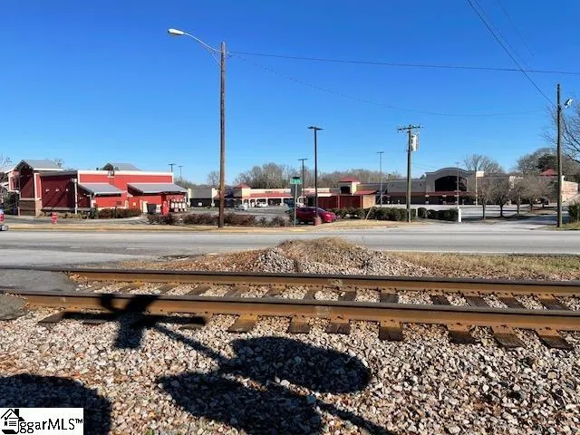 529 S Main Street Woodruff, SC 29388