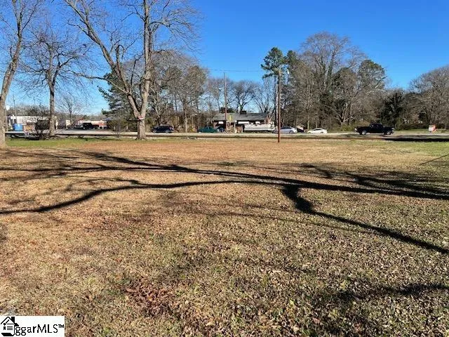 529 S Main Street Woodruff, SC 29388