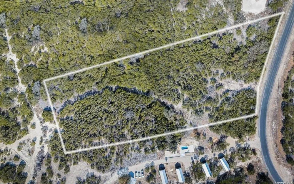 218 Madrona Drive S Kerrville, TX 78028