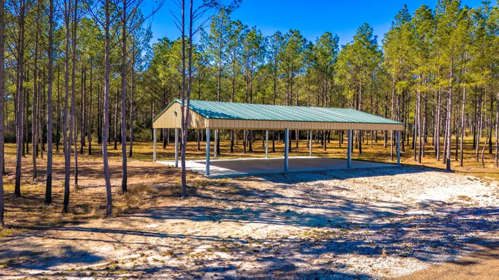 39 Sportsman Retreat Road Onalaska, TX 77360