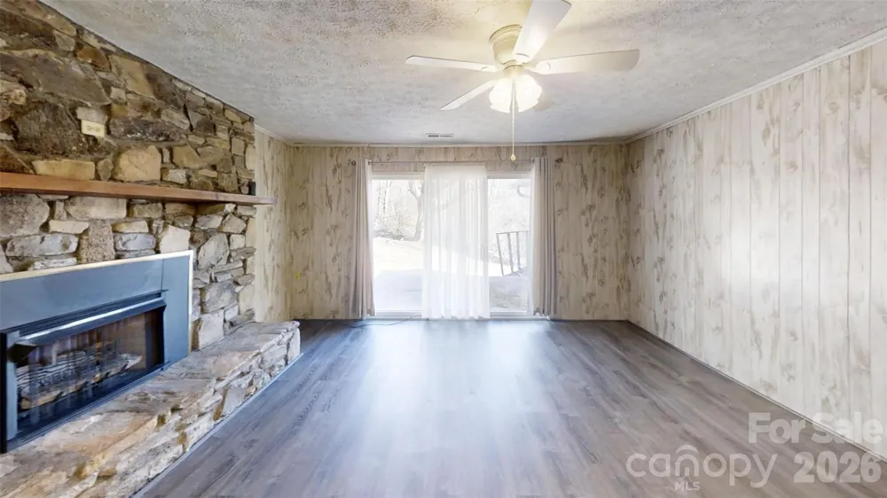 1567 Newfound Road Leicester, NC 28748