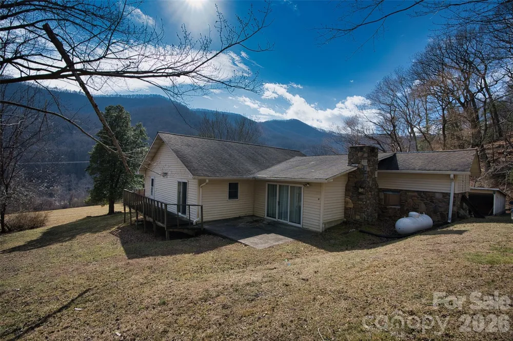 1567 Newfound Road Leicester, NC 28748