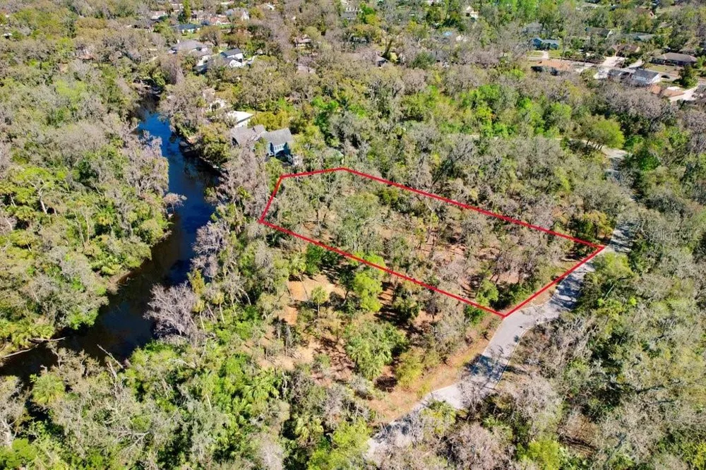4868 RAMBLING RIVER ROAD Brandon, FL 33511