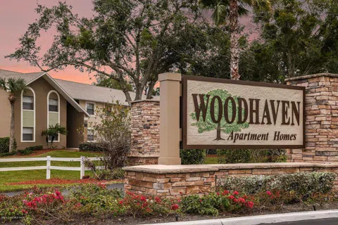 1913 Woodhaven Circle